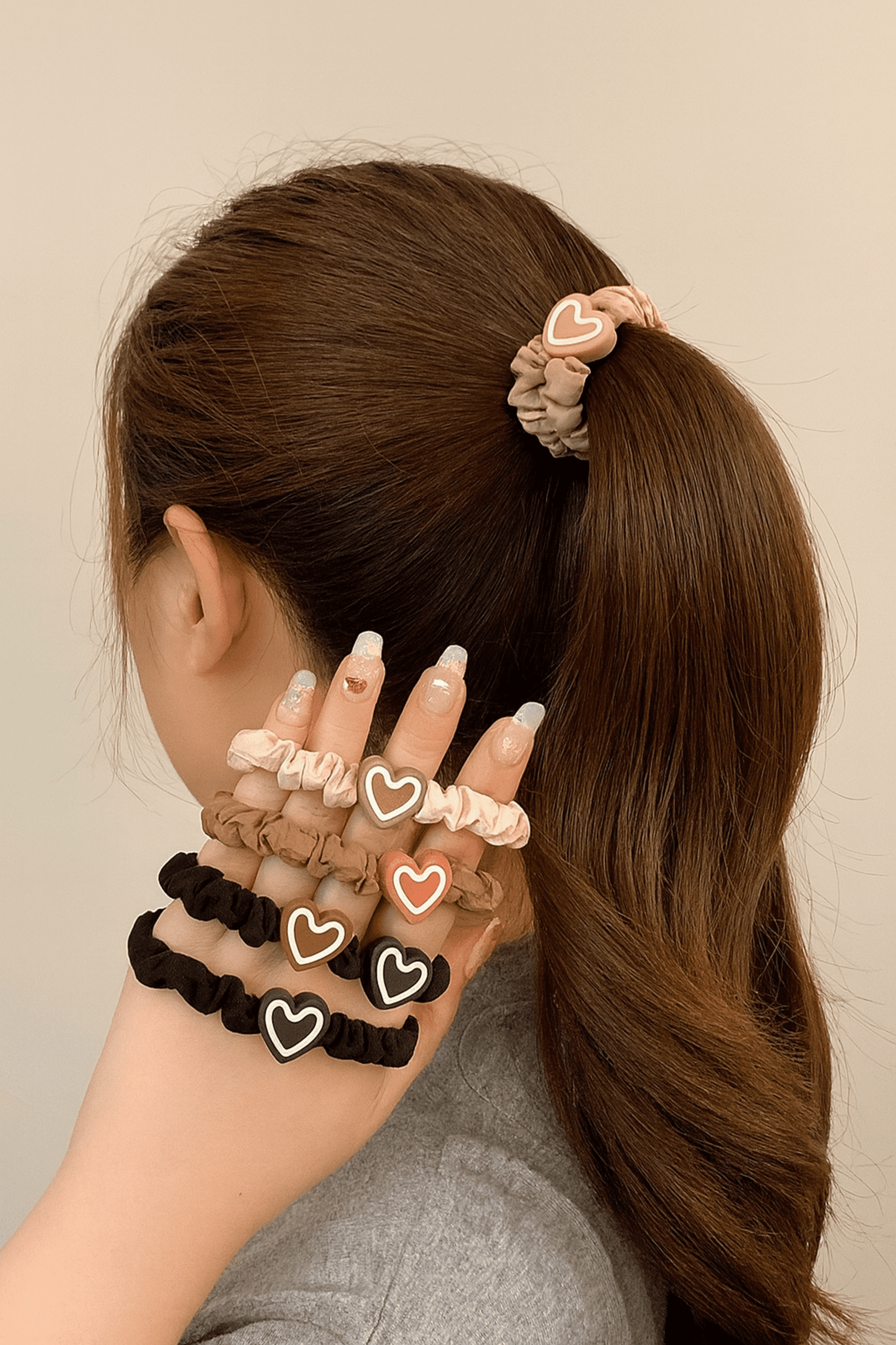 Coletas Elásticas con Corazón Marrón – Pack de 10 Unidades - 3